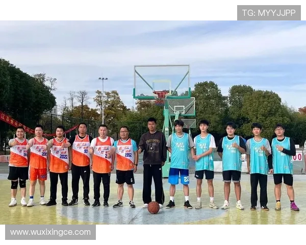 武汉篮球队荣登篮球团队协作排行榜首位展现卓越团队精神与实力