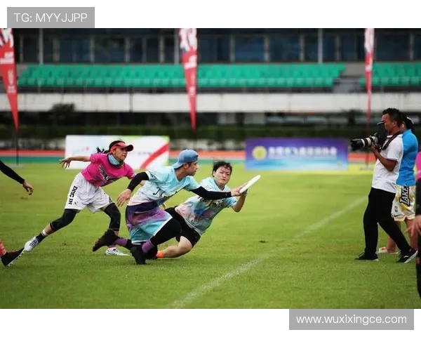 成都飞盘队在极限运动会积分榜上以87分稳居第一名展现强劲实力