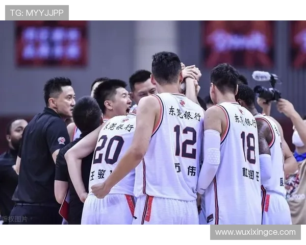 深圳乒乓球队与上海乒乓球队赛后复盘分析比赛节奏与战术对比